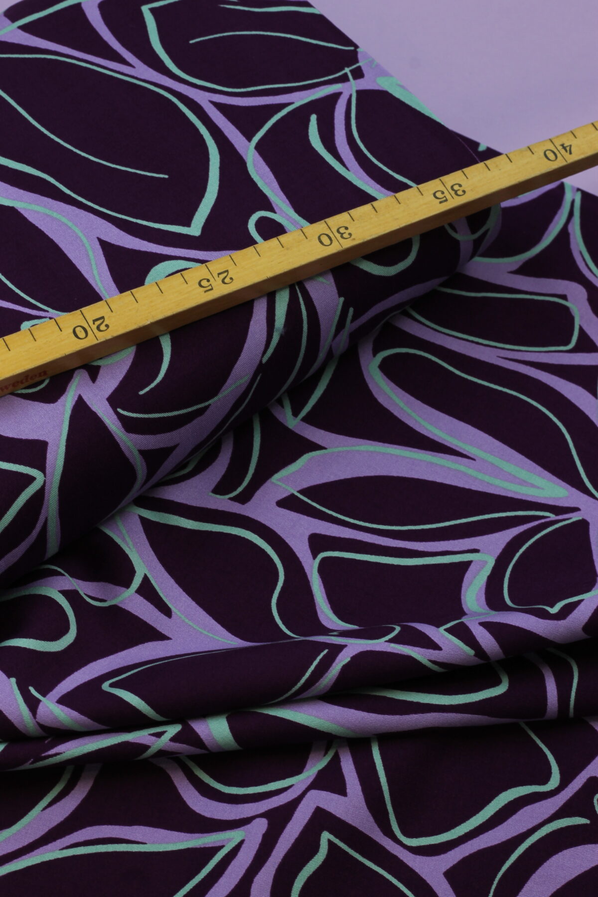 VISKOSE STRETCH: Abstract Flowers Purple