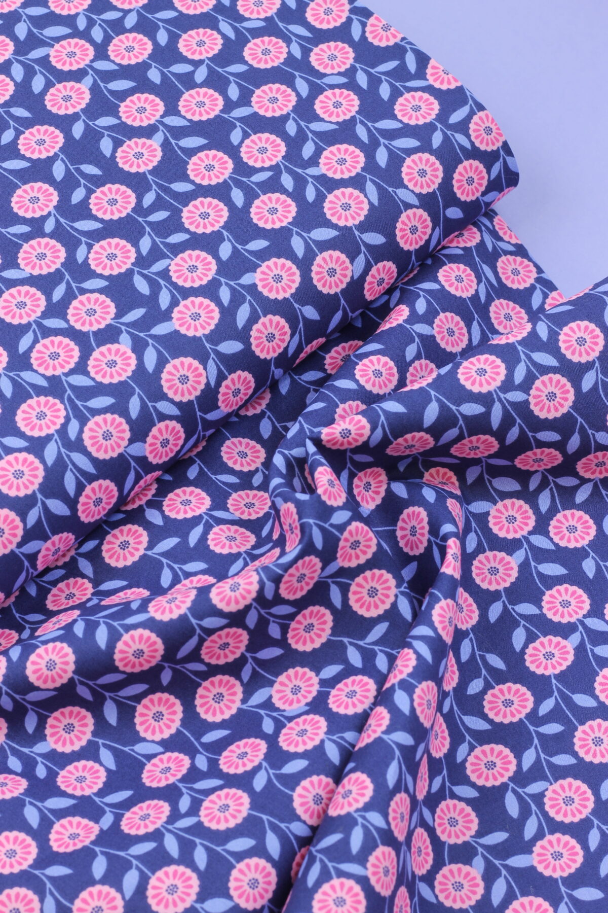 Baumwoll-Poplin "Flowers Navy"