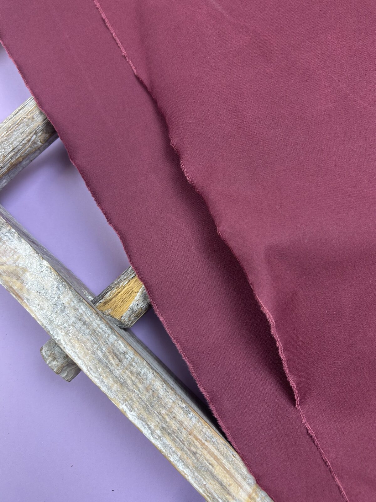 Dry Oilskin: Gewachste Baumwolle "Bordeaux" PFC frei